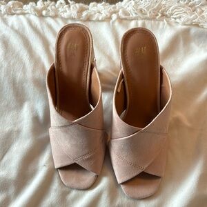 H&M heeled slides; gently worn - great condition.